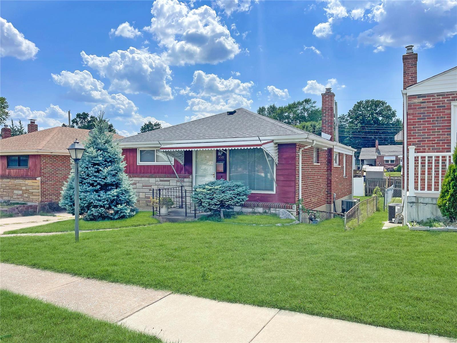9321 MacKenzie Road St. Louis, MO 63123 - Photo 1 of 22