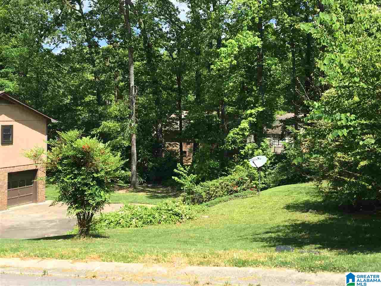1812 Mohawk Drive Alabaster, AL 35007 - Photo 3 of 48