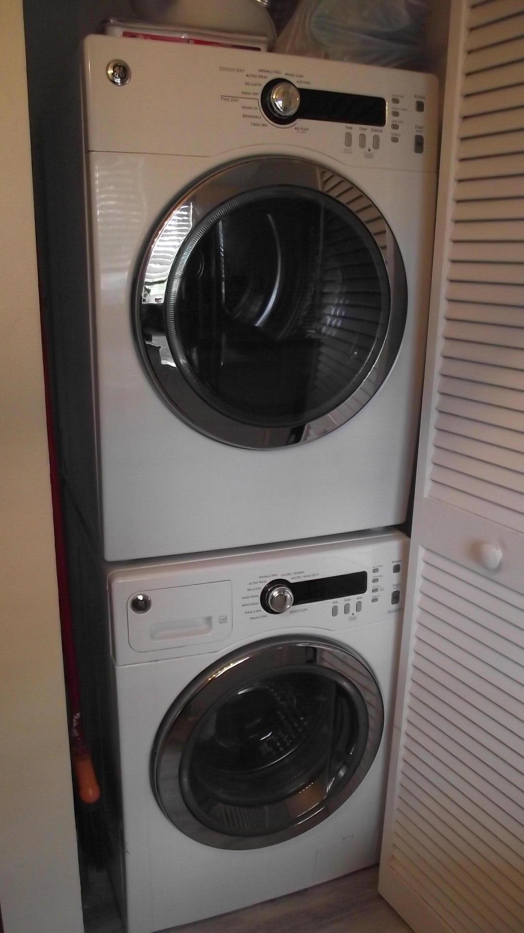 23085 Aqua View, Unit 1 Boca Raton, FL 33433 - Photo 15 of 41 Washer & Dryer