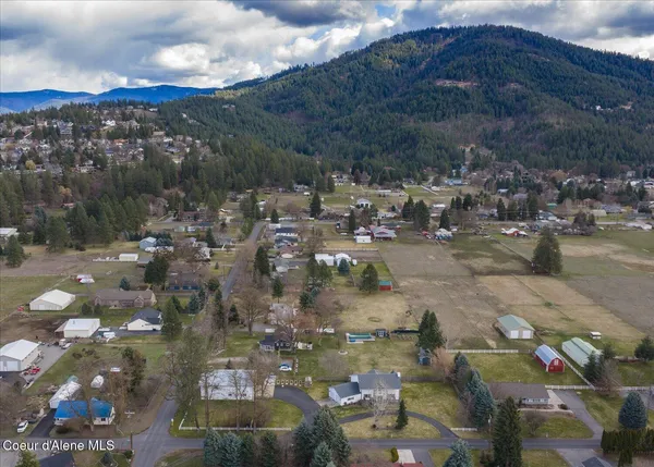 $1,300,000 | 7520 North Mt Carrol Street, Dalton Gardens, ID 83815