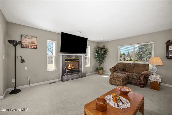 $1,300,000 | 7520 North Mt Carrol Street, Dalton Gardens, ID 83815