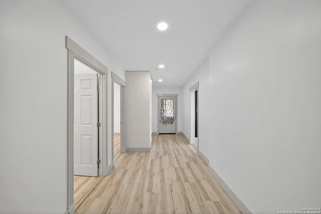 $2,200 | 904 17th Street, Hondo, TX 78861