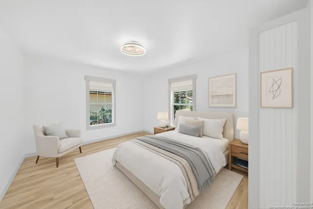 $2,200 | 904 17th Street, Hondo, TX 78861