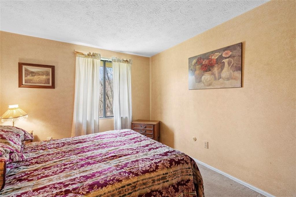 527 Hunters Path Road Bridgeville, PA 15017 - Photo 13 of 33 Gallery Image 13