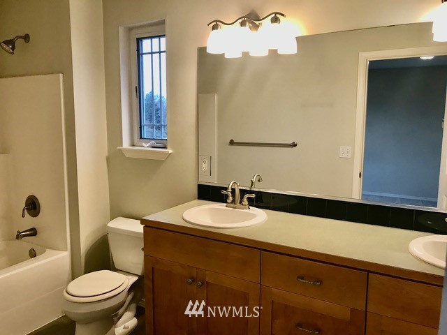 744 Sylvan Way Bremerton, WA 98310 - Photo 17 of 24 Gallery Image 17