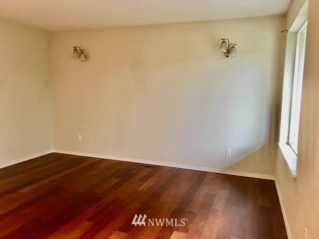 744 Sylvan Way Bremerton, WA 98310 - Photo 10 of 24 Gallery Image 10