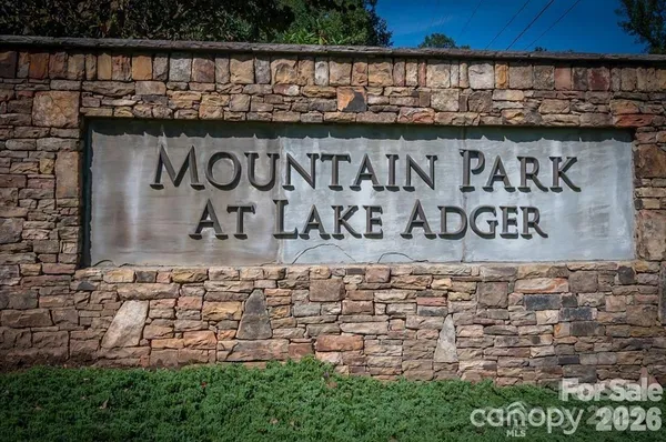 $199,900 | 26 Mountain Parkway, Unit 26, Mill Spring, NC 28756