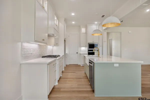 $519,000 | 15083 Sweet Spgs Drive, Tyler, TX 75703