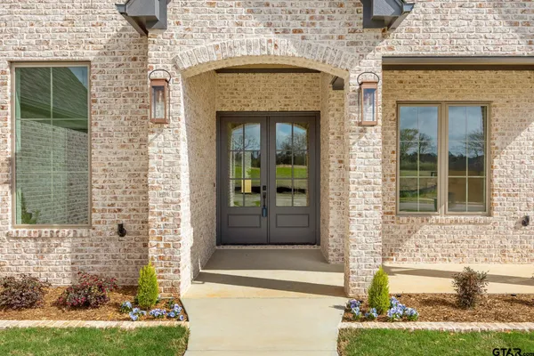 $519,000 | 15083 Sweet Spgs Drive, Tyler, TX 75703