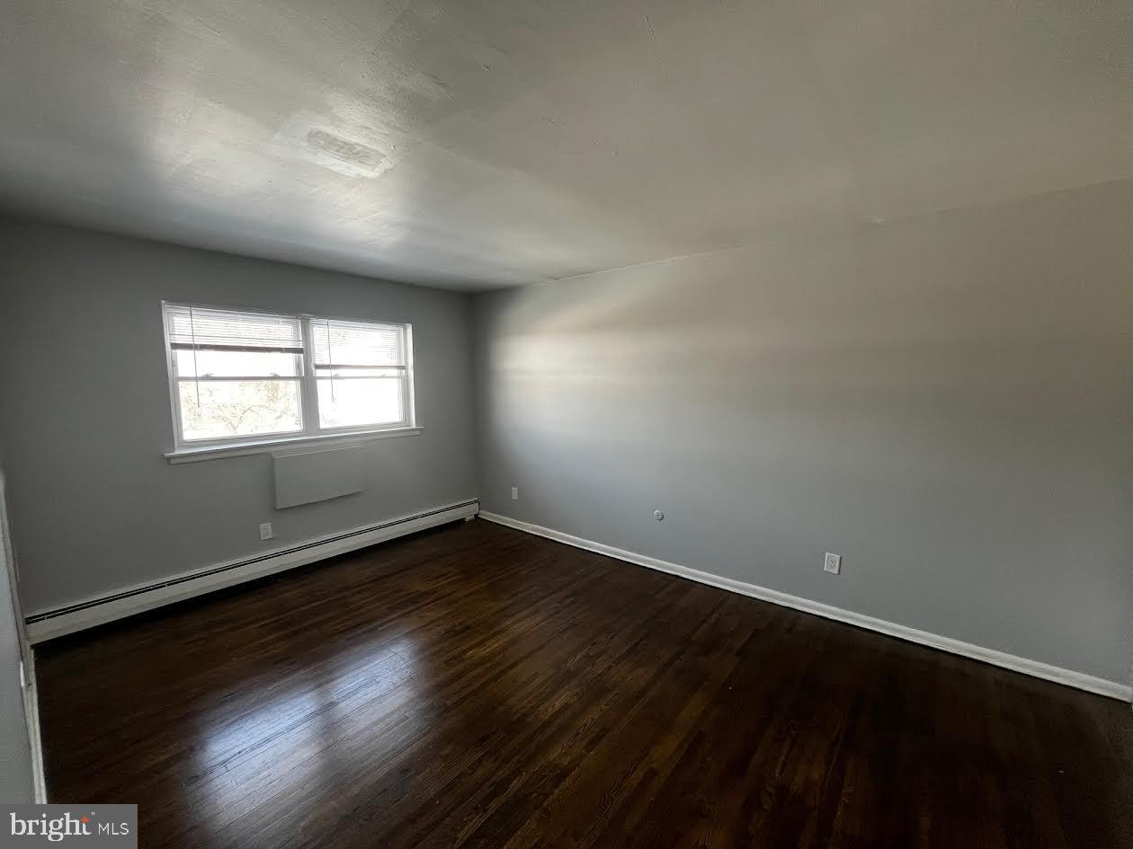 91 Oak Street, Unit C77 Clementon, NJ 08021 - Photo 11 of 12 Primary Bedroom