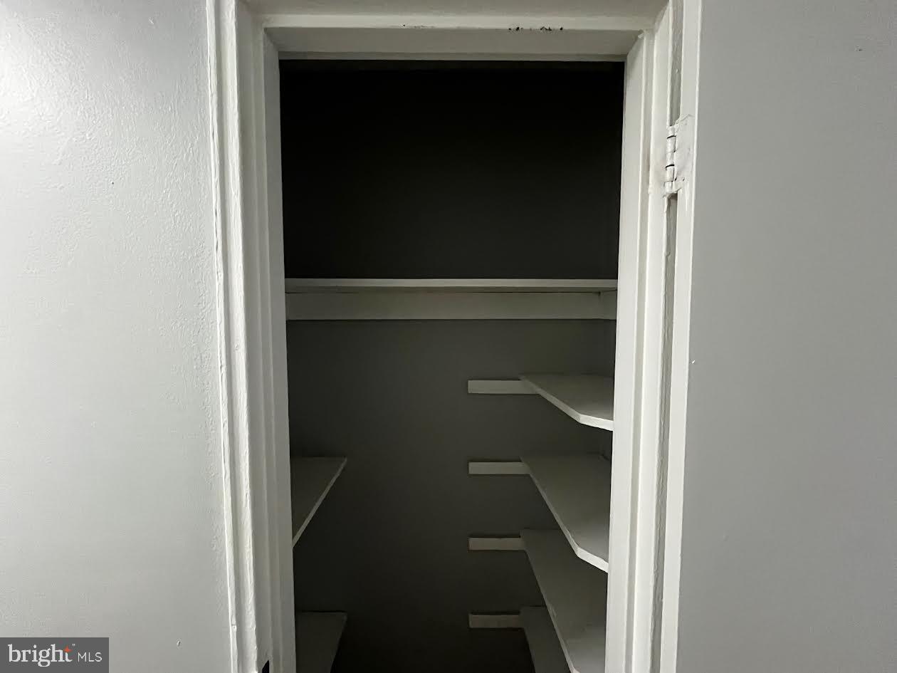 91 Oak Street, Unit C77 Clementon, NJ 08021 - Photo 6 of 12 Closet #2