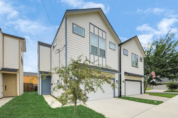 $2,200 | 2119 Esther Drive, Houston, TX 77088