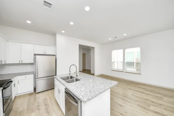 $2,200 | 2119 Esther Drive, Houston, TX 77088