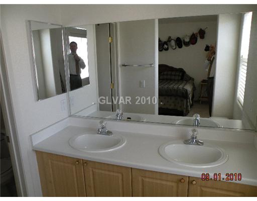 8647 Roping Rodeo Avenue Las Vegas, NV 89178 - Photo 8 of 9 Master Bath/Spa.