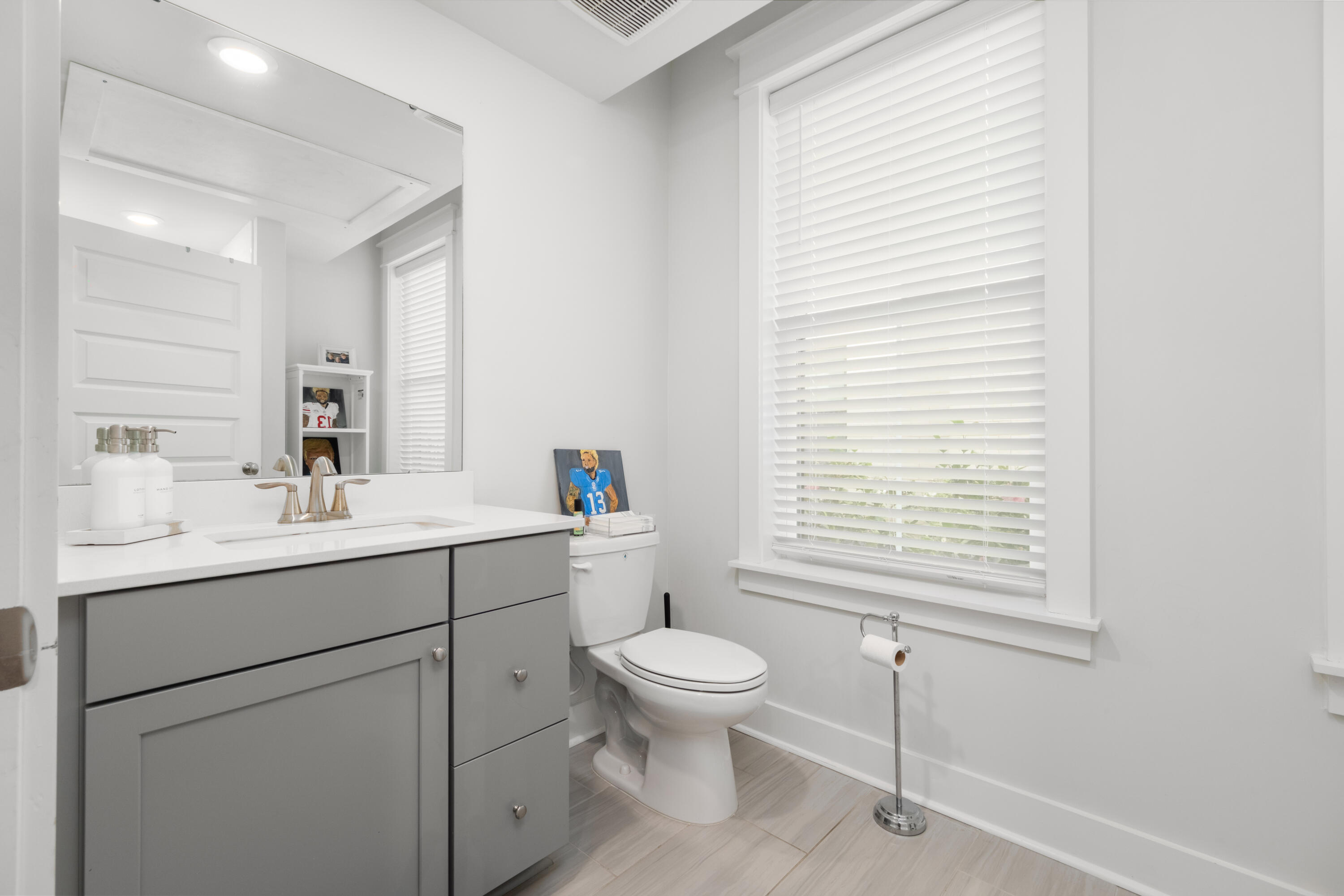 1616 Florentia St Mount Mount Pleasant, SC 29464 - Photo 32 of 38 1st floor bathroom