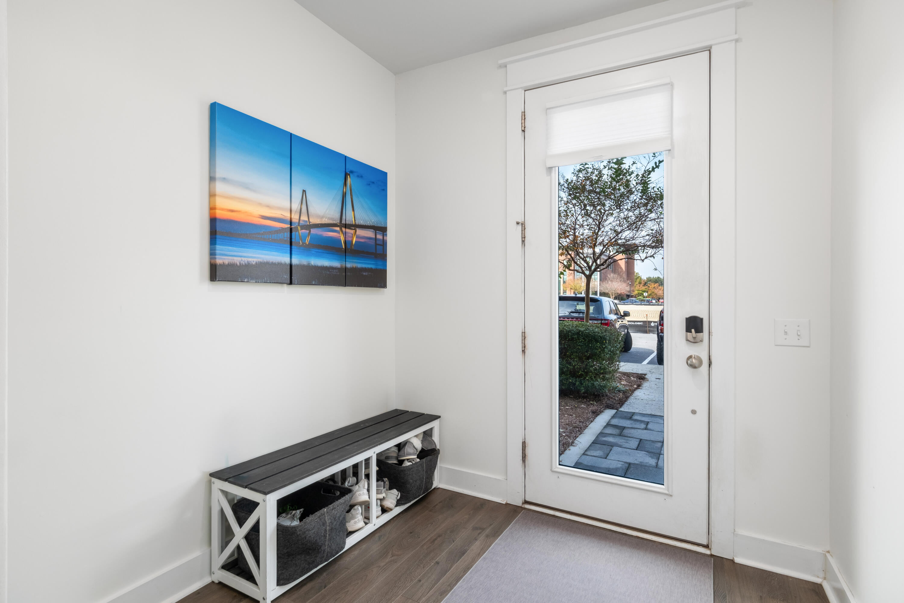 1616 Florentia St Mount Mount Pleasant, SC 29464 - Photo 6 of 38 Foyer