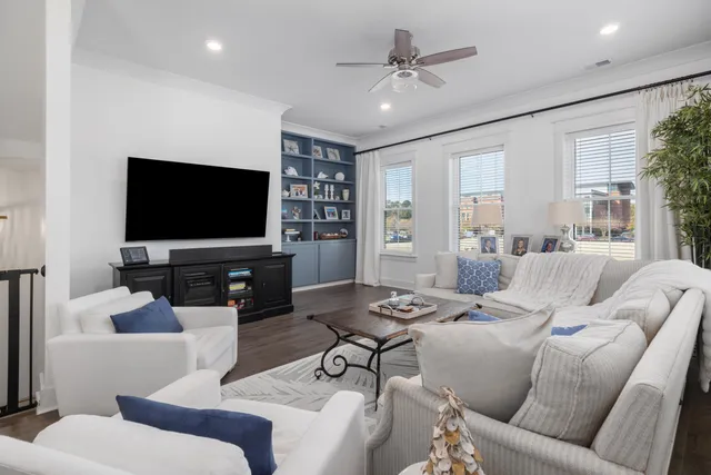 $865,000 | 1616 Florentia St Mount, Mount Pleasant, SC 29464