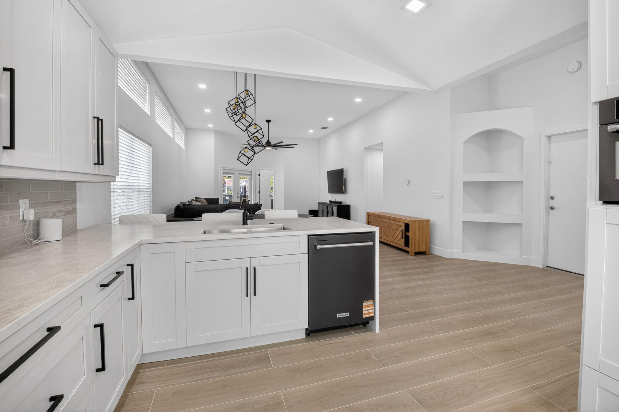 1095 Anchor Point Delray Beach, FL 33444 - Photo 11 of 80 11-web-or-mls-DSC_2491