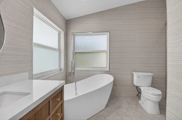 $8,500 | 1095 Anchor Point, Delray Beach, FL 33444