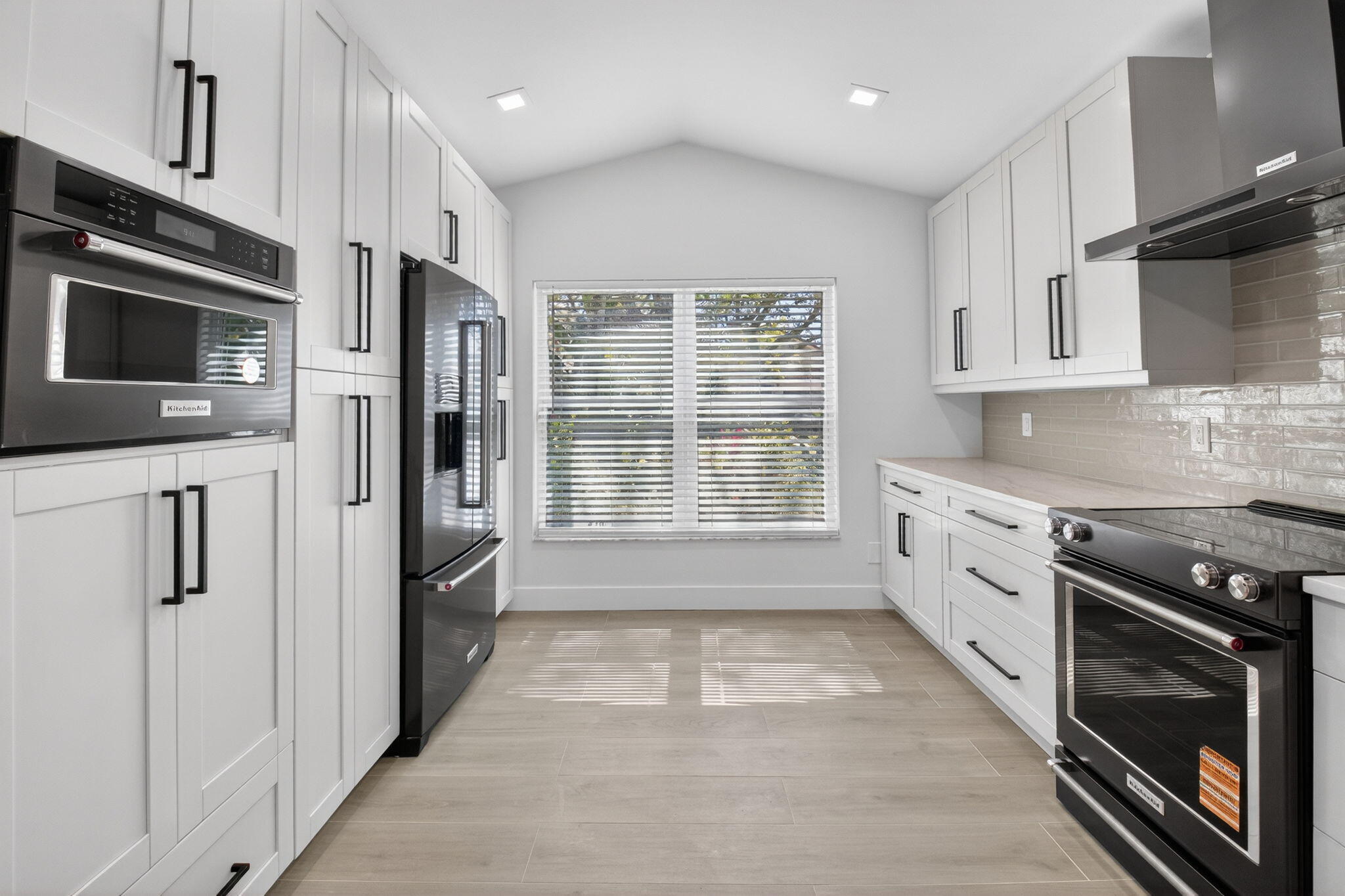 1095 Anchor Point Delray Beach, FL 33444 - Photo 8 of 80 8-web-or-mls-DSC_2477