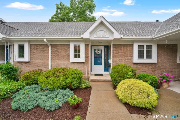 $239,900 | 103 Wyndemere Court, Unit 103, South Windsor, CT 06074