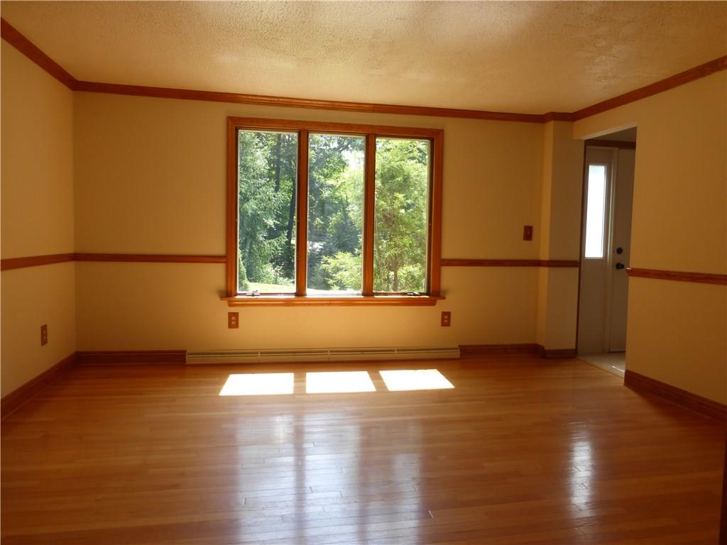 237 Foxglove Road Baden, PA 15005 - Photo 11 of 25