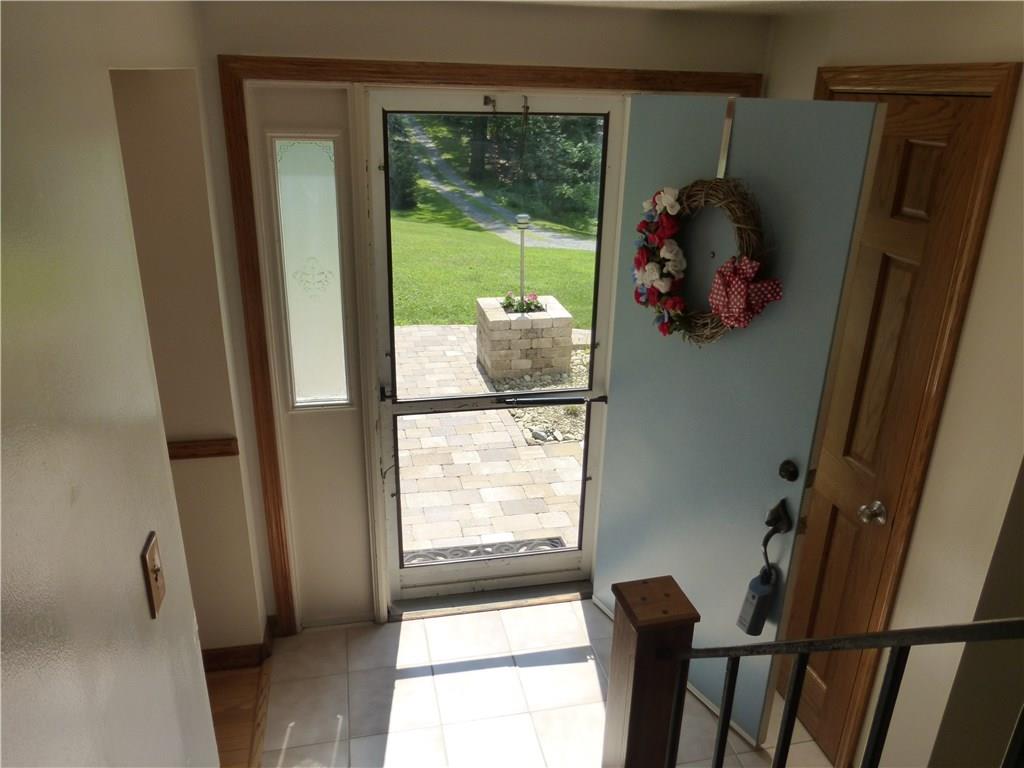 237 Foxglove Road Baden, PA 15005 - Photo 8 of 25