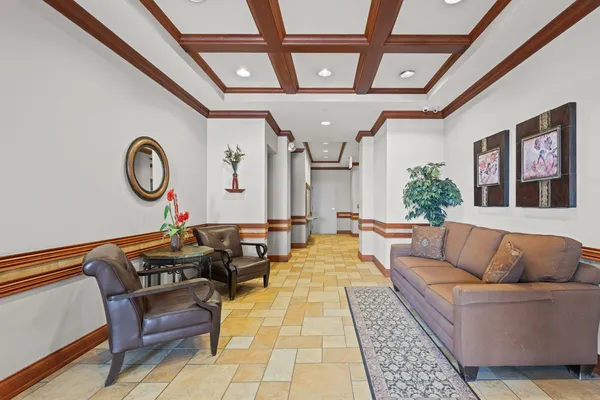 $320,000 | 100 Bokelman Street, Unit 330, Roselle, IL 60172