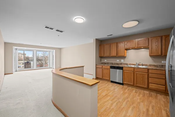 $320,000 | 100 Bokelman Street, Unit 330, Roselle, IL 60172