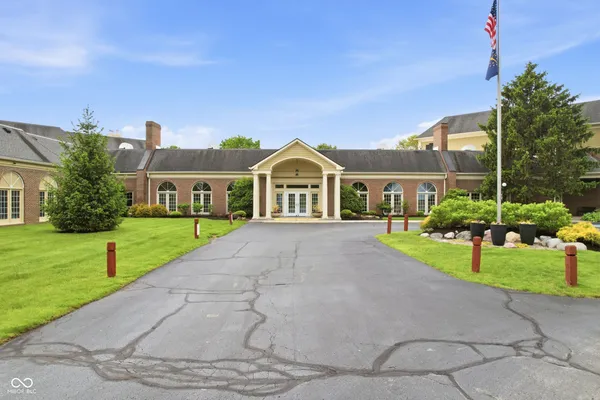 $235,000 | 7601 Newport Bay Drive, Unit 109, Indianapolis, IN 46240