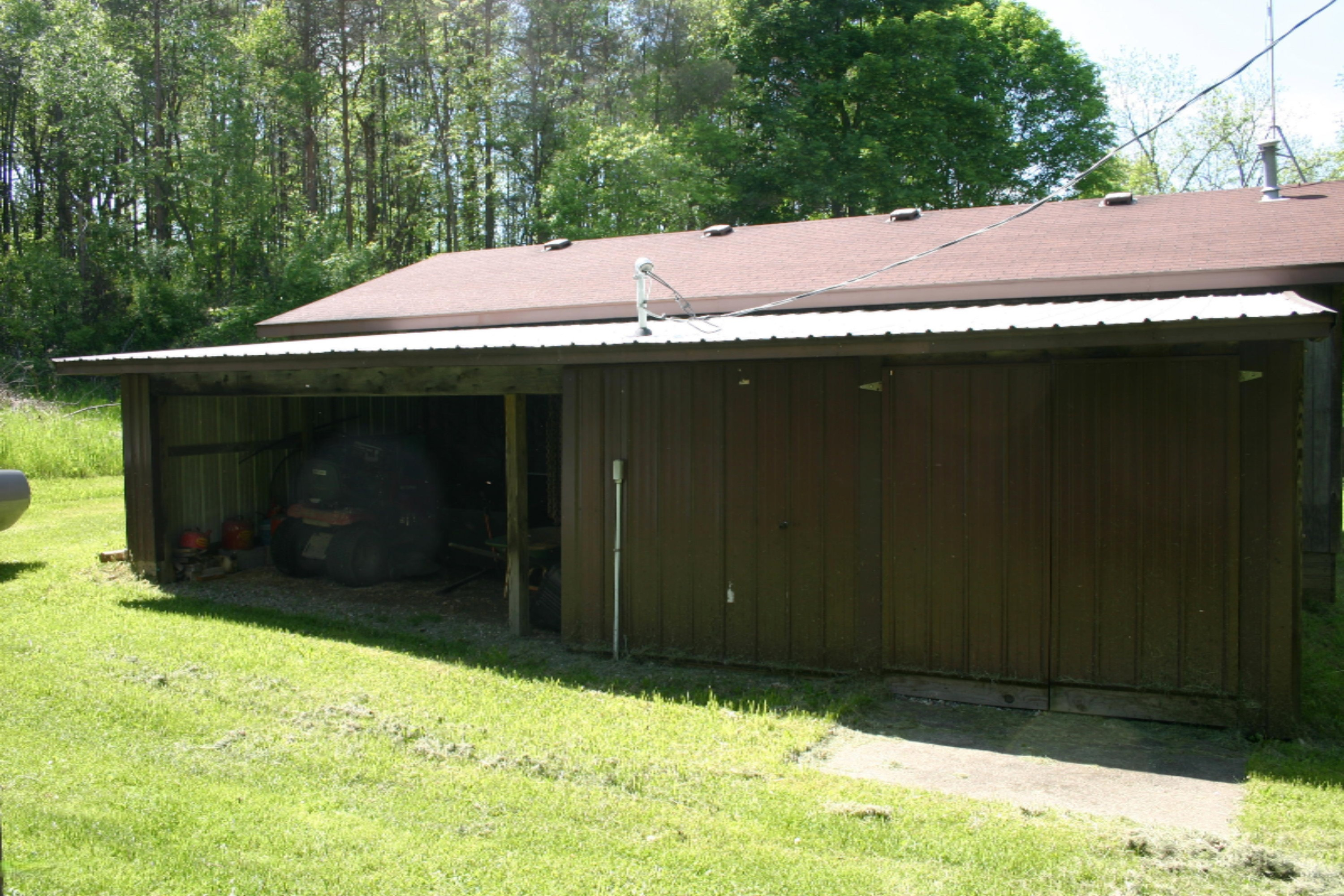 7827 Walters Road Delton, MI 49046 - Photo 5 of 8 IMG_4164