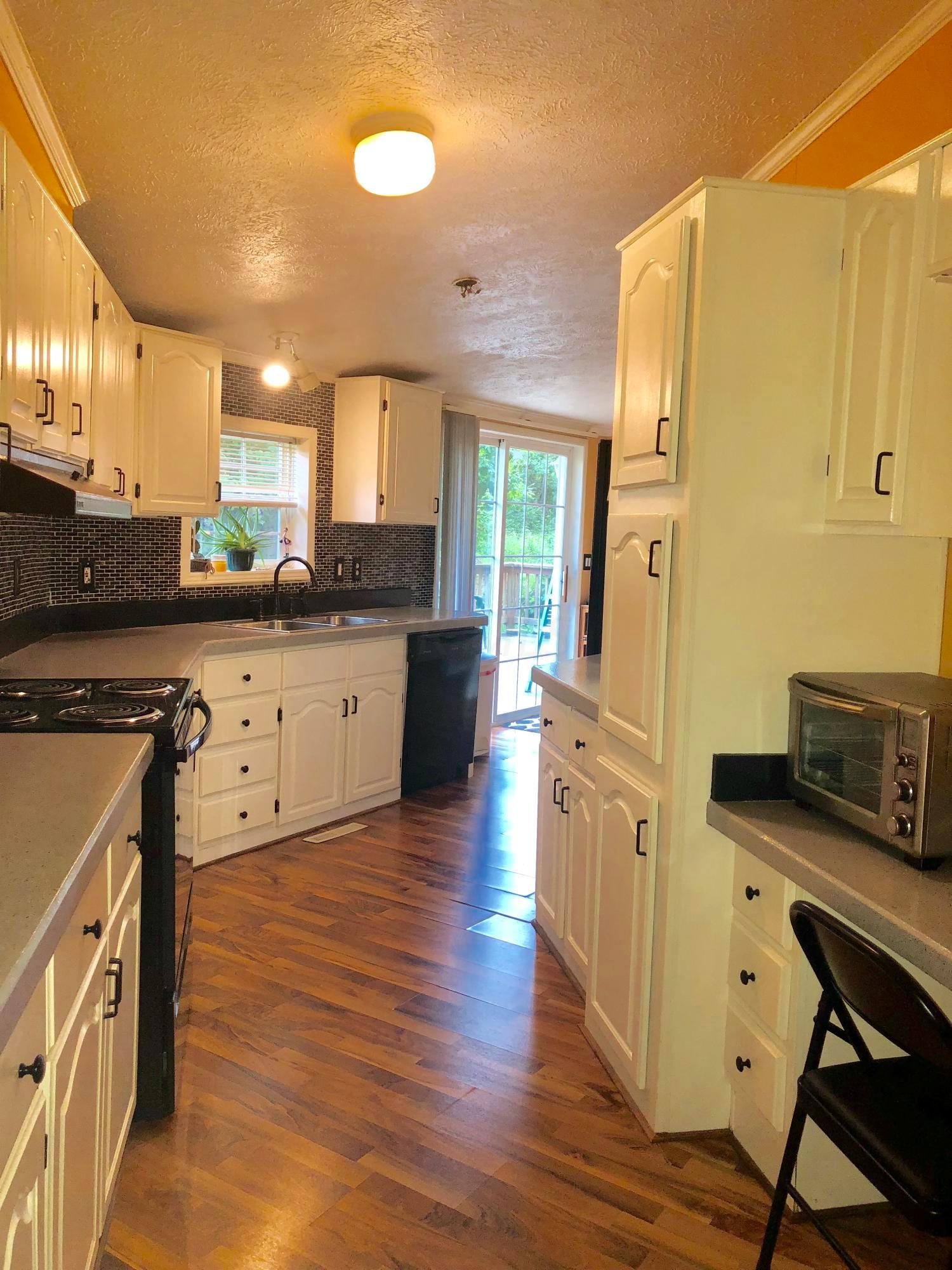1888 Adelphia State Road Wellston, OH 45692 - Photo 4 of 29