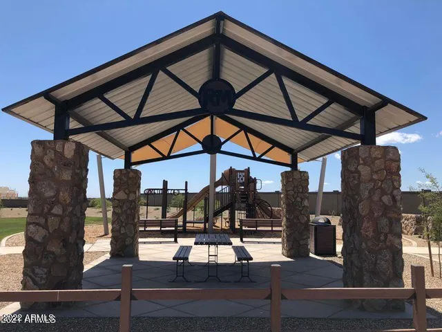 $2,000 | 14225 West Bronco Trail, Surprise, AZ 85387