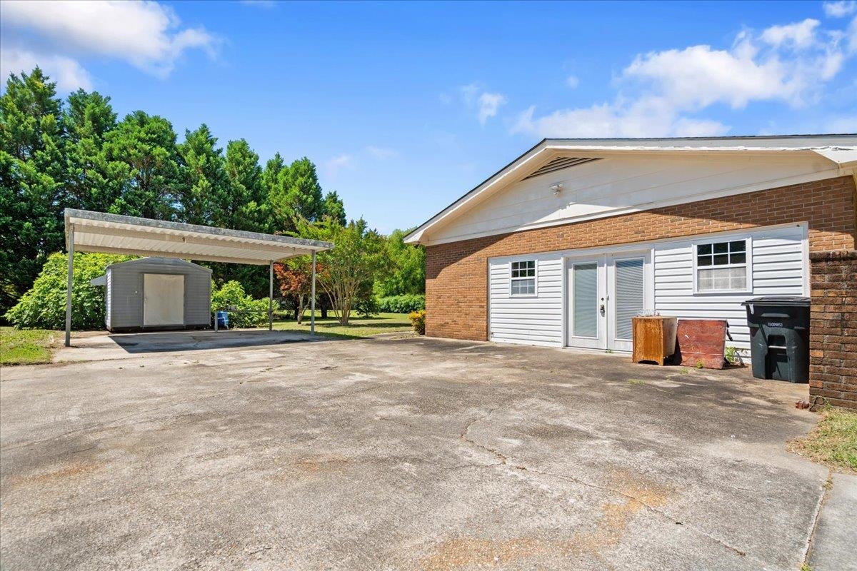 308 Cleveland Street Mullins, SC 29574 - Photo 10 of 51