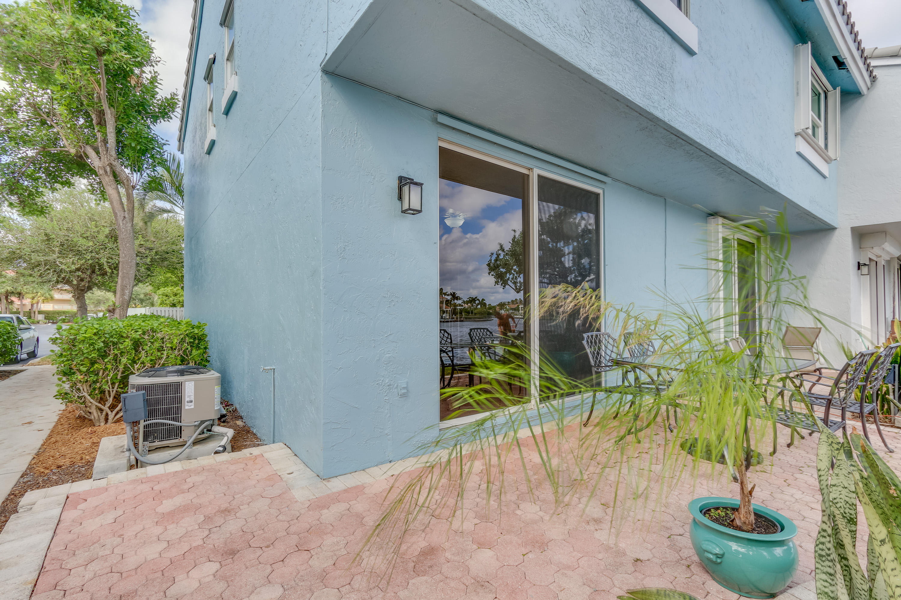 940 Jeffery Street Boca Raton, FL 33487 - Photo 23 of 45 Untitled-22