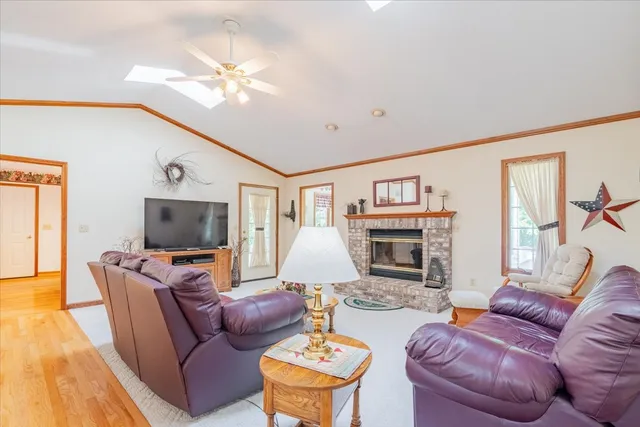$549,000 | 5897 Country Meadow Lane, Clinton, IL 61727
