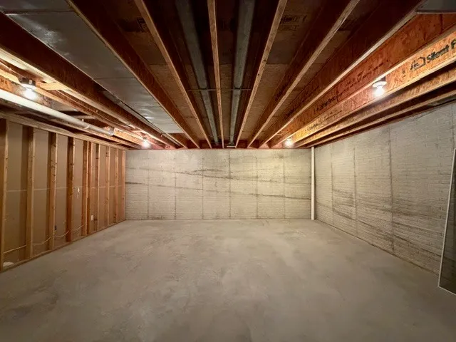 $529,900 | 5897 Country Meadow Lane, Clinton, IL 61727