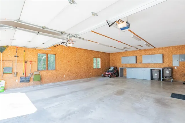 $549,000 | 5897 Country Meadow Lane, Clinton, IL 61727