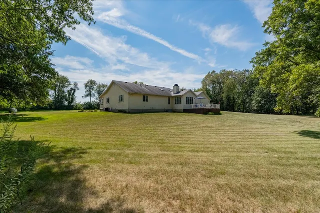 $549,000 | 5897 Country Meadow Lane, Clinton, IL 61727