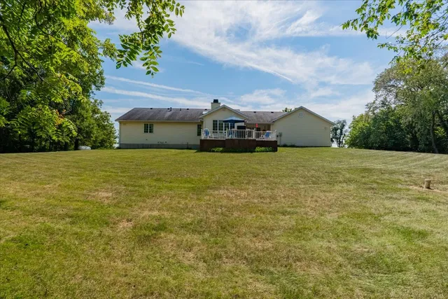 $549,000 | 5897 Country Meadow Lane, Clinton, IL 61727