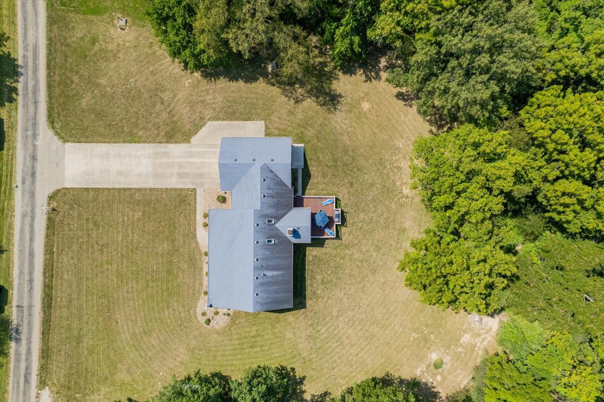 5897 Country Meadow Lane Clinton, IL 61727 - Photo 50 of 59