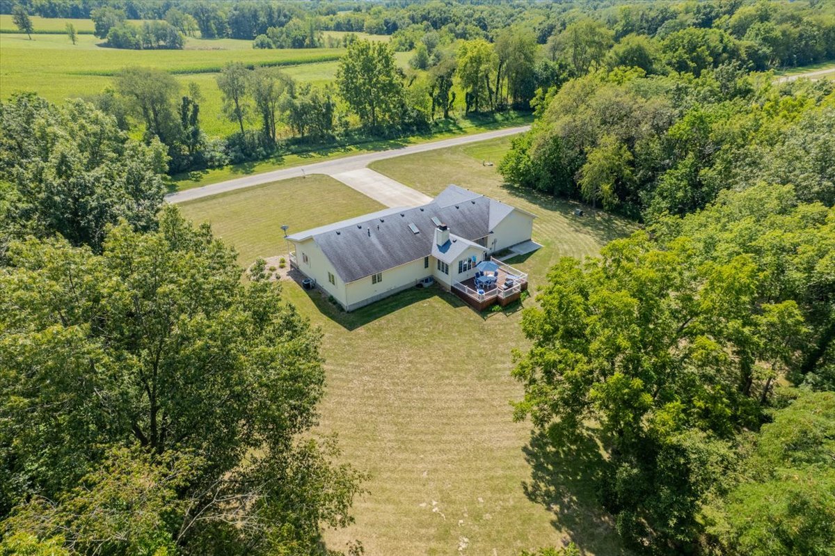 5897 Country Meadow Lane Clinton, IL 61727 - Photo 51 of 59