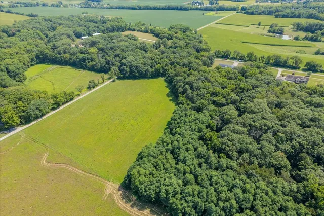 $549,000 | 5897 Country Meadow Lane, Clinton, IL 61727