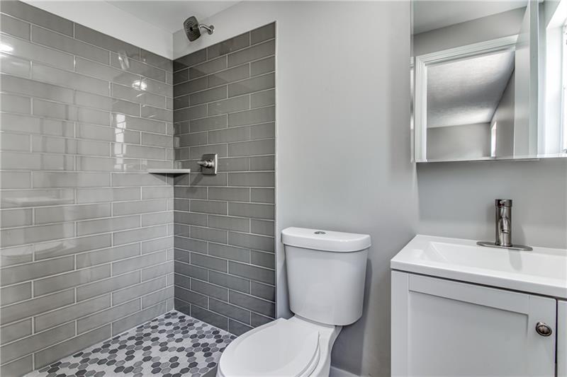 3130 Haberlein Road Gibsonia, PA 15044 - Photo 15 of 23 Gallery Image 15