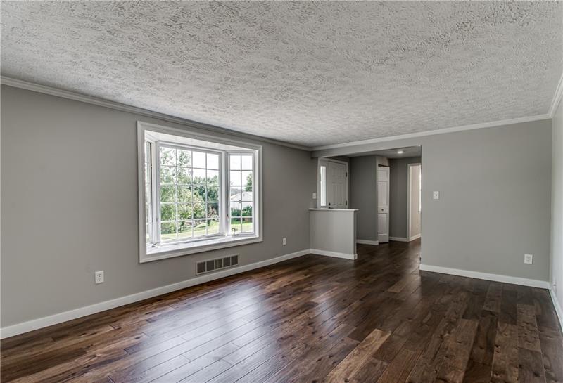 3130 Haberlein Road Gibsonia, PA 15044 - Photo 4 of 23 Gallery Image 4