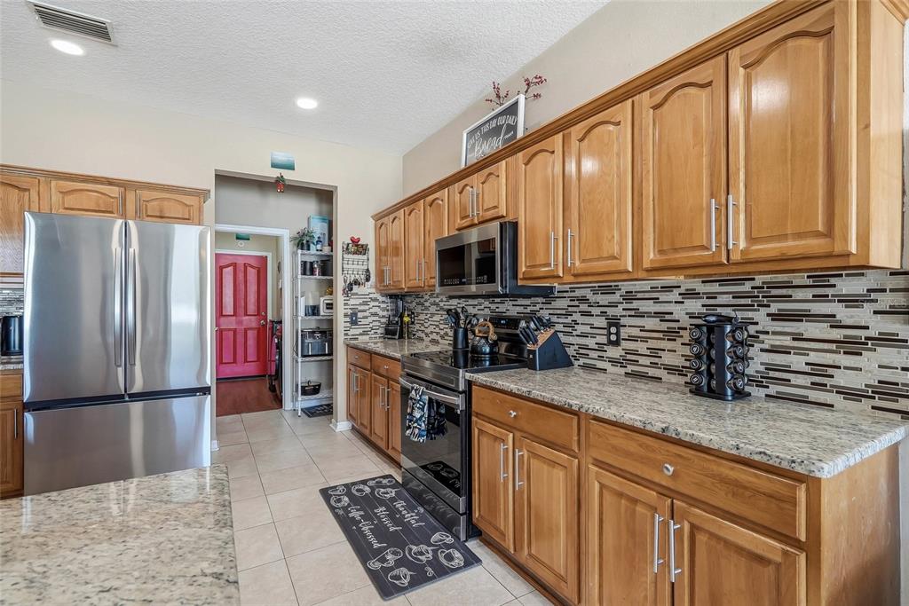 5213 Prairie View Way Wesley Chapel, FL 33545 - Photo 14 of 40