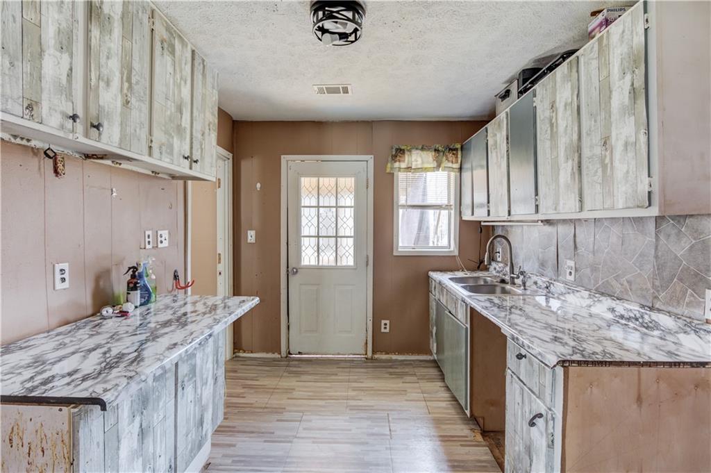 362 Dixie Red Avenue Jefferson, GA 30549 - Photo 11 of 31