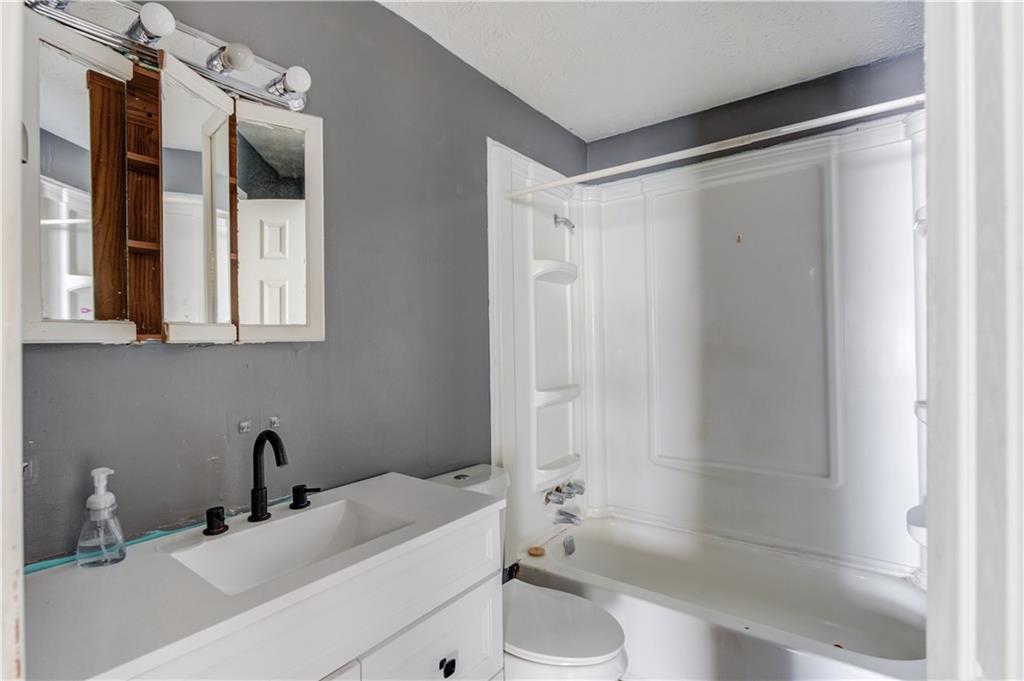 362 Dixie Red Avenue Jefferson, GA 30549 - Photo 15 of 31