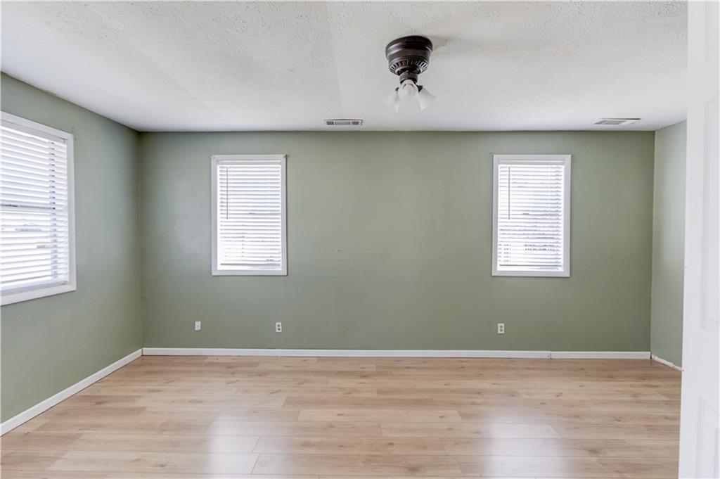 362 Dixie Red Avenue Jefferson, GA 30549 - Photo 8 of 31