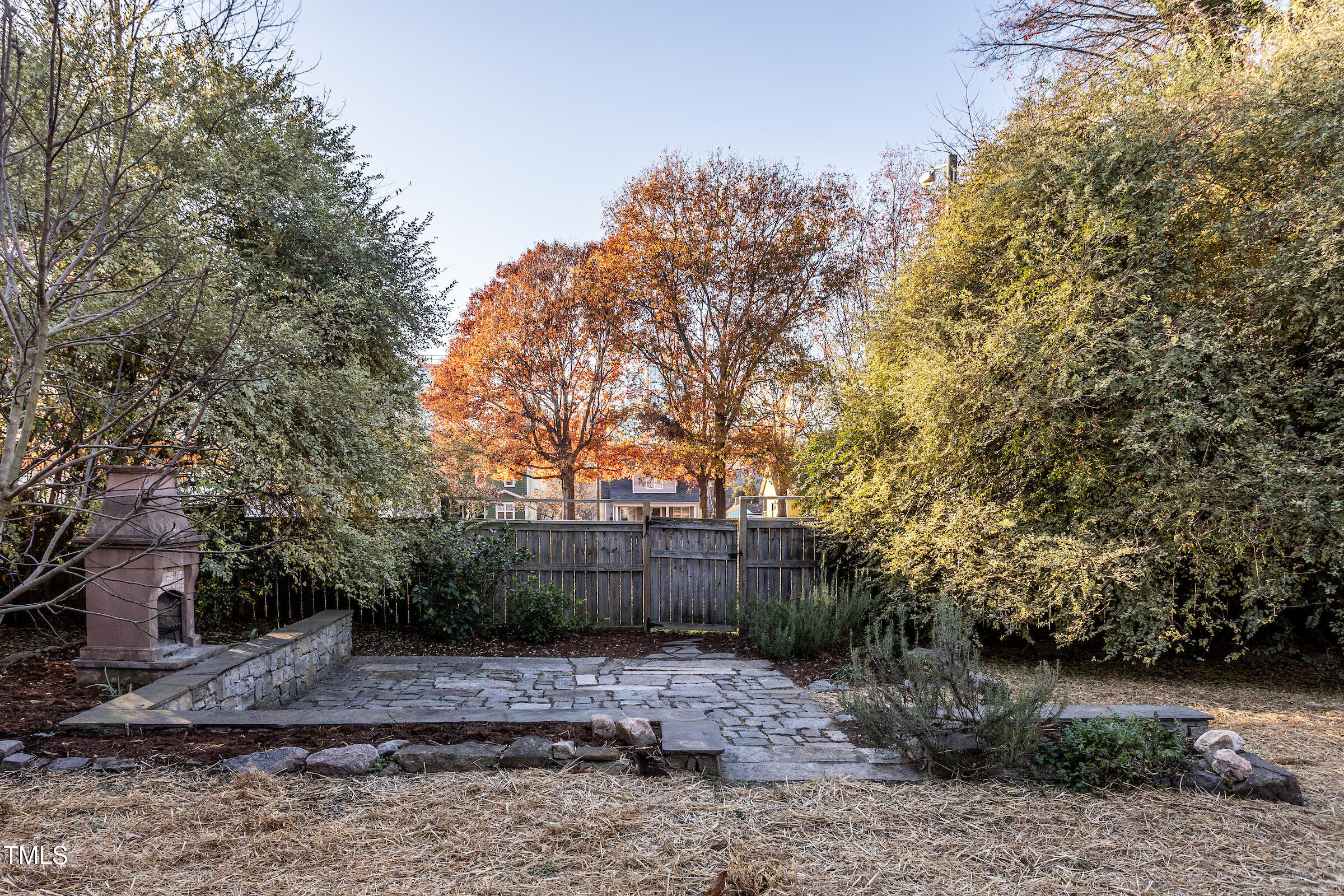 542 East Martin Street Raleigh, NC 27601 - Photo 26 of 45 Cobblestone Courtyard/Garden